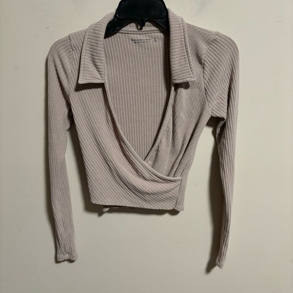 Abercrombie & Fitch Crop Top Sweater V Neck Ribbed Long Sleeve Brown Tan Small